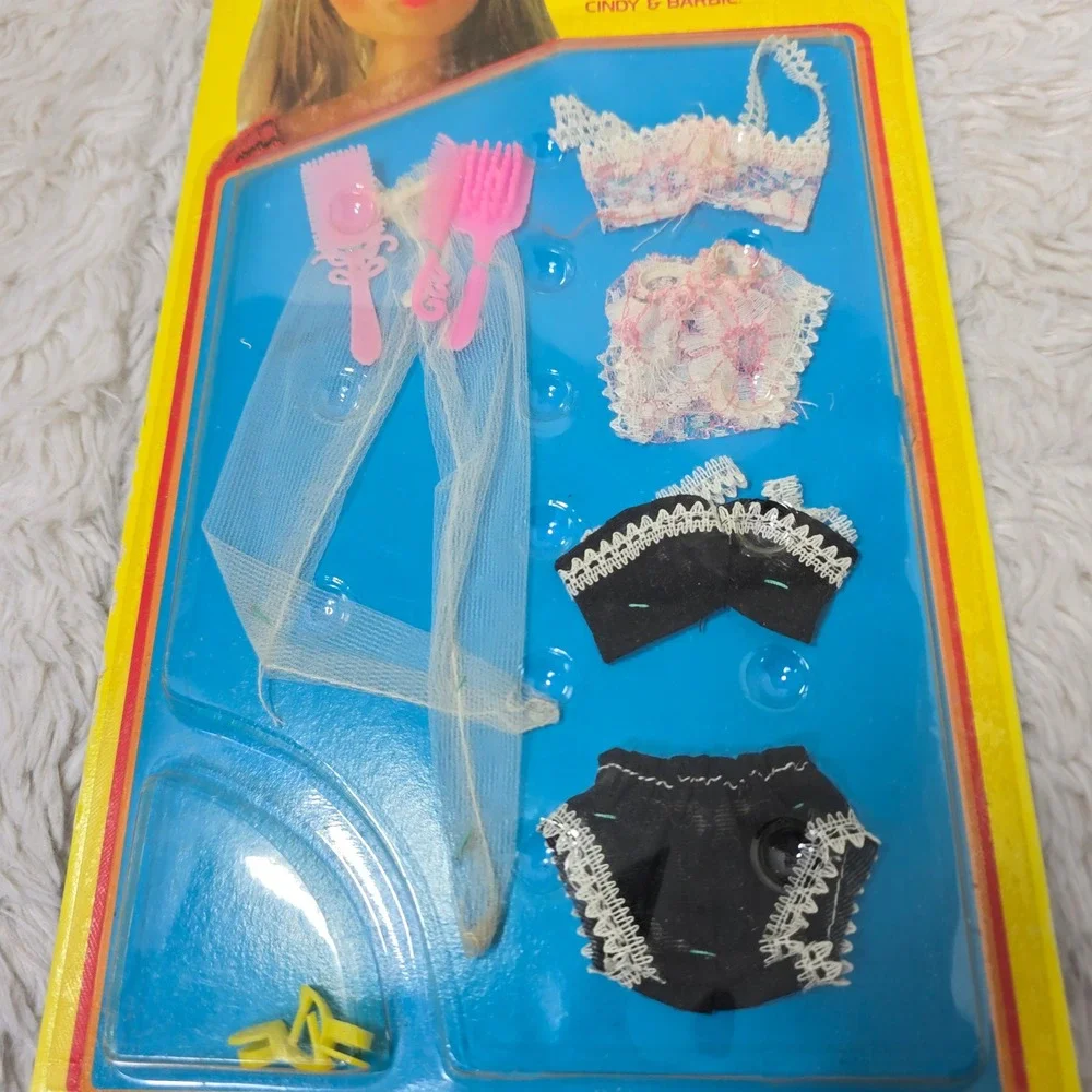 Vintage 70s 80s Farrah Doll Clothing Accessory Set 11.5 Inch‎ Barbie Cindy PT-46